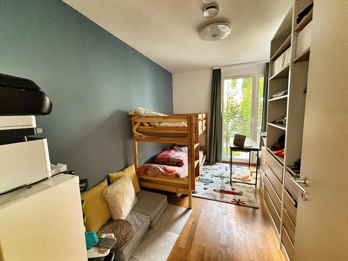 3 Rooms, 9 Min To City Centre By Feet Munich Apartment