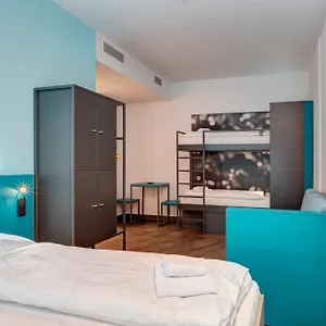 3* فندق Meininger Olympiapark