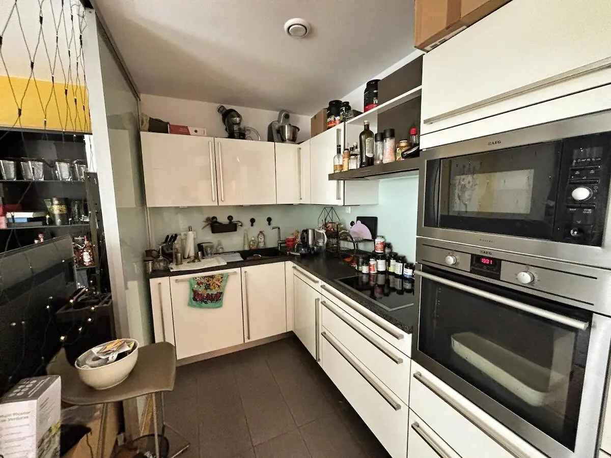 3 Rooms, 9 Min To City Centre By Feet Munich Apartment